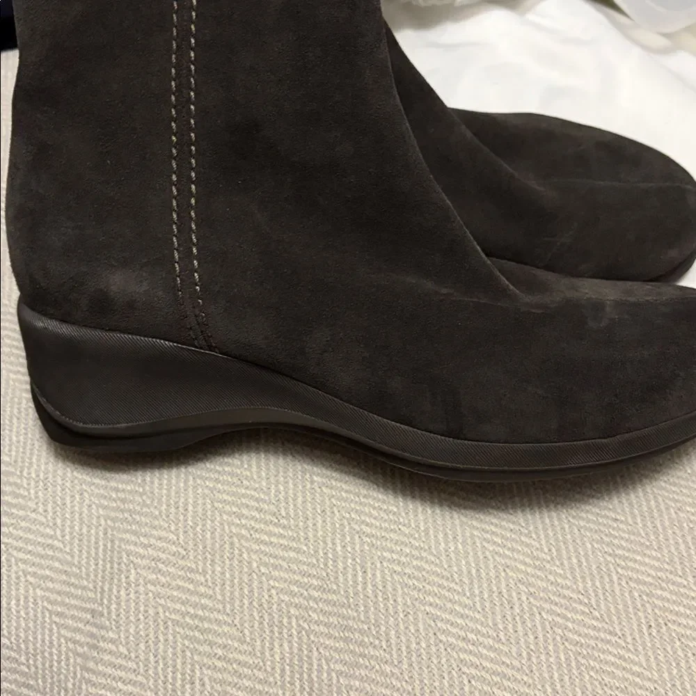NEW La CANADIENNE Women's Winter Wedge Boots